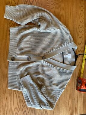 H&M Light Beige Ribbed Button Cardigan